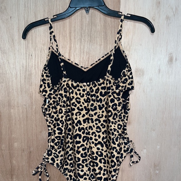 SALT + COVE Lace-Up Side One-Piece Swimsuit Sz Large - Picture 5 of 9